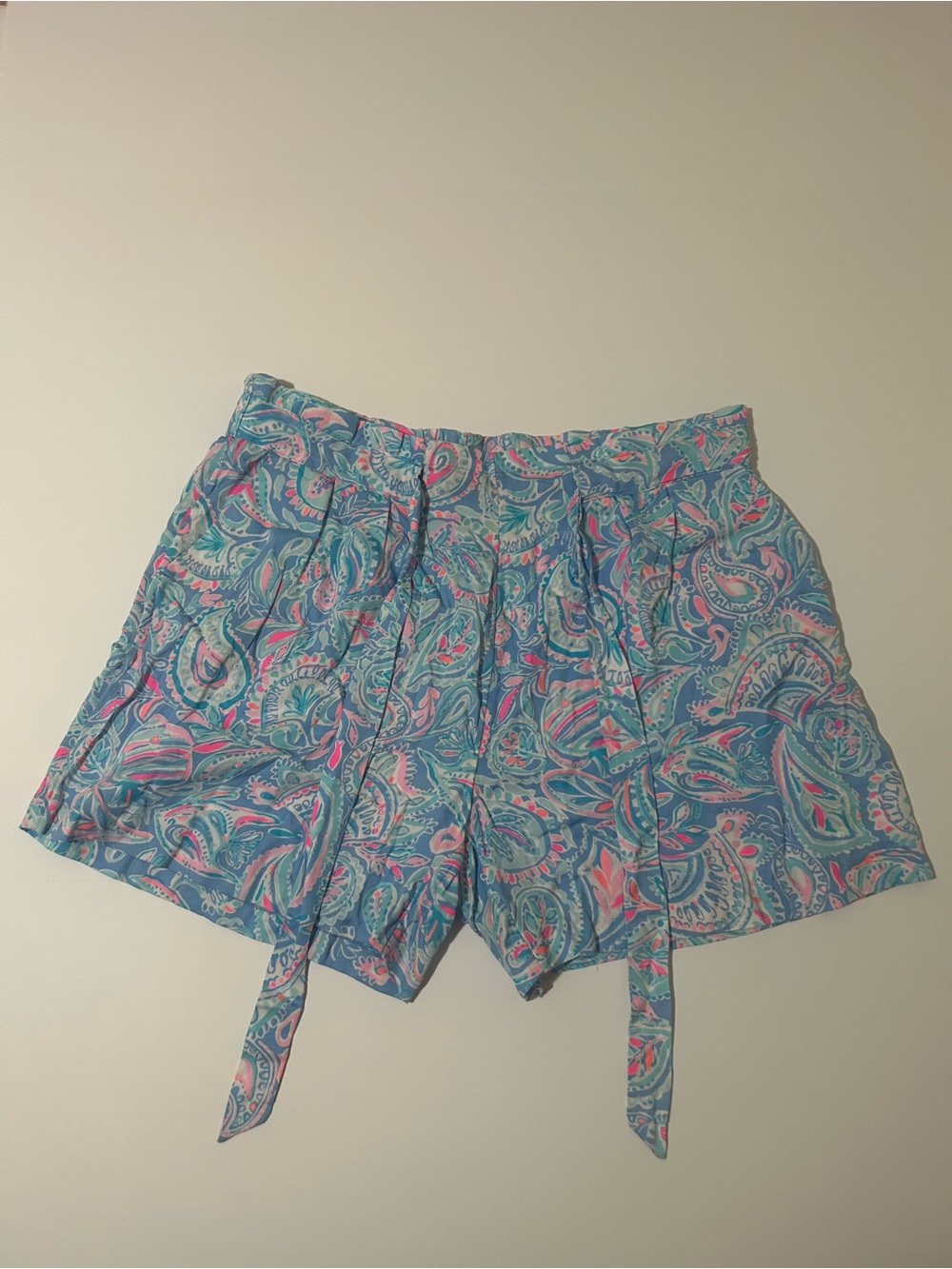 Lilly Pulitzer Blue Paisley Tie-Waist High Waist Shorts XL